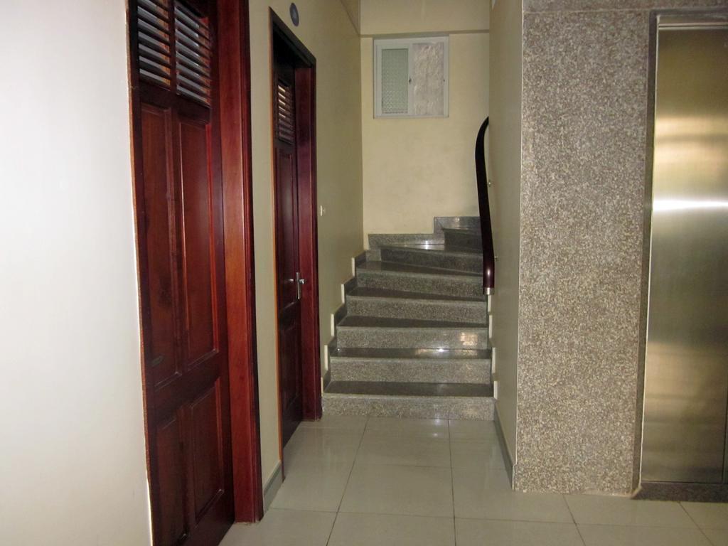 Sen Hotel Hai Phong Bagian luar foto